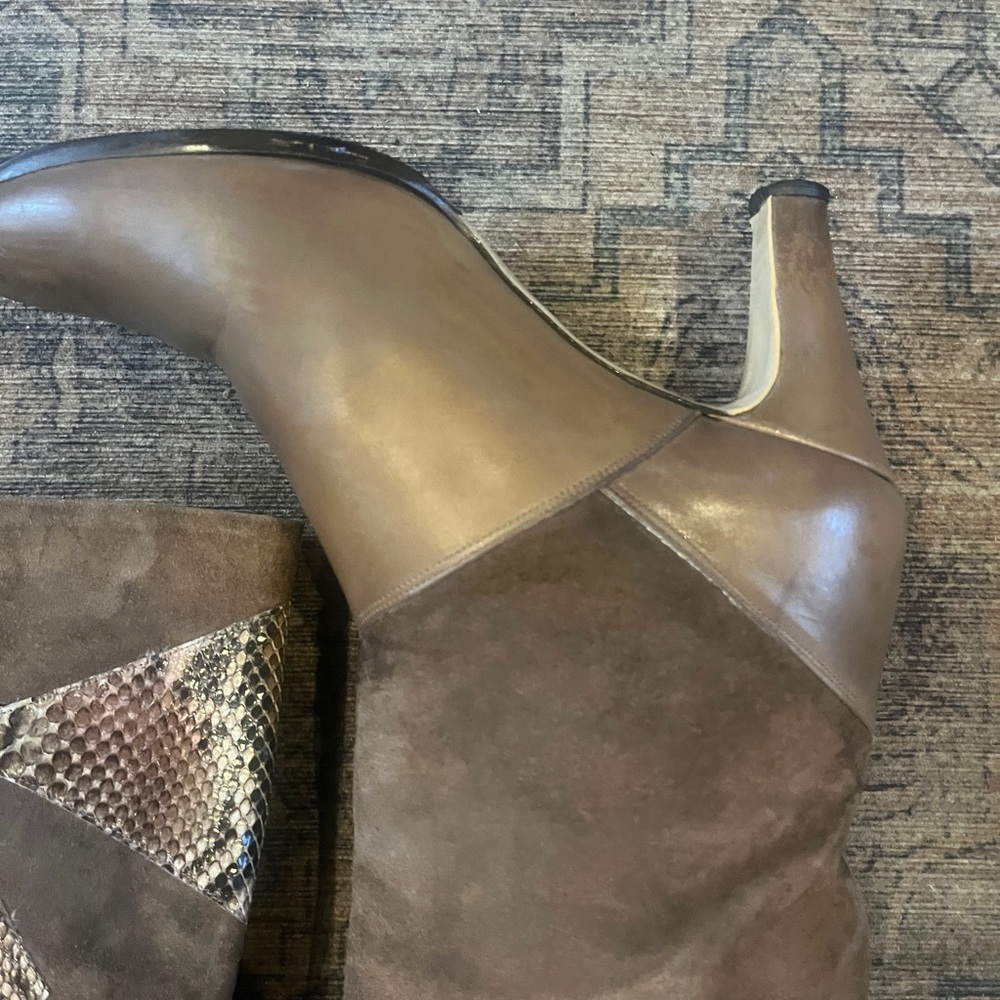 Vintage Brown Leather and Suede Boots Sz 8 - Picture 3 of 14